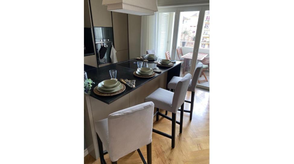 Emporium Deluxe 3Br Apartment W/ Private Parking By Lovelystay Porto Dış mekan fotoğraf